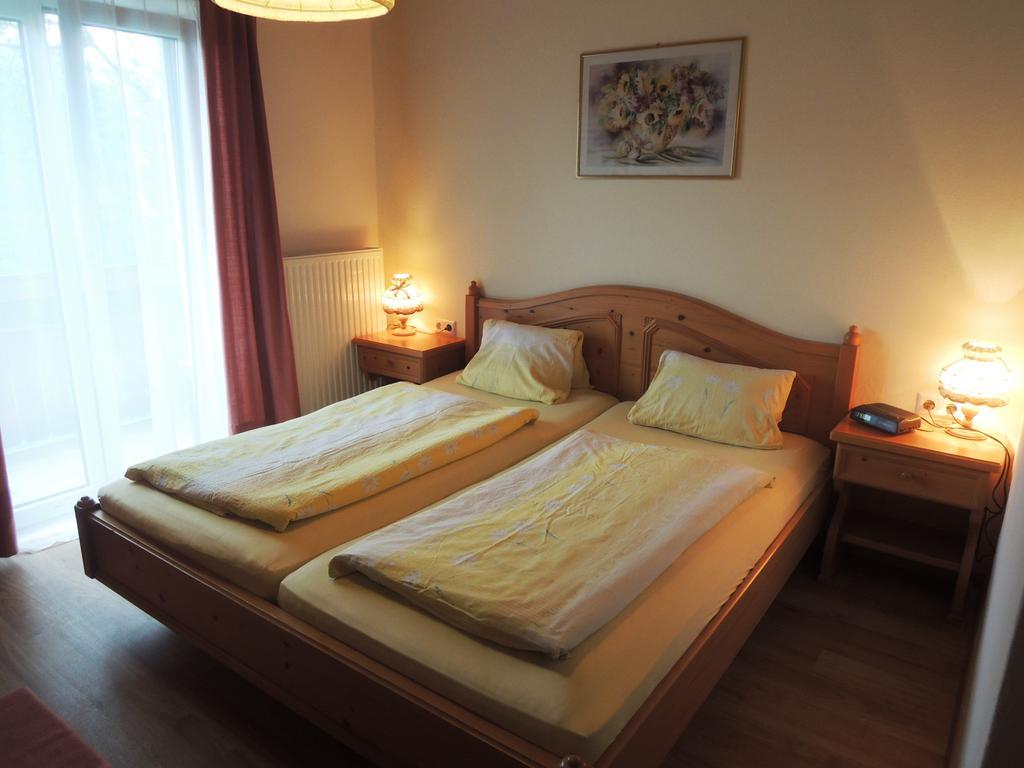 Pension Puhringer Mondsee Rum bild