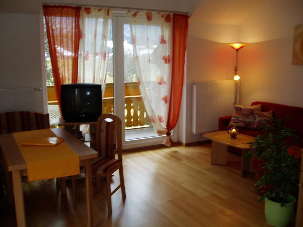 Pension Puhringer Mondsee Rum bild
